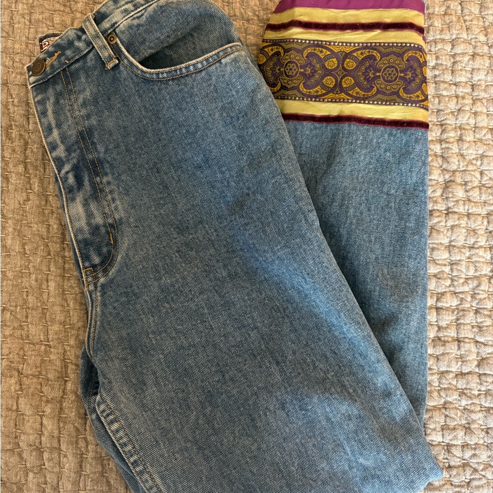 Vintage Unique Old School High Rise  Woman’s 4P Jeans 💯 Cotton